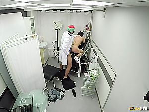 wild patient gets fucked by the gynecologist